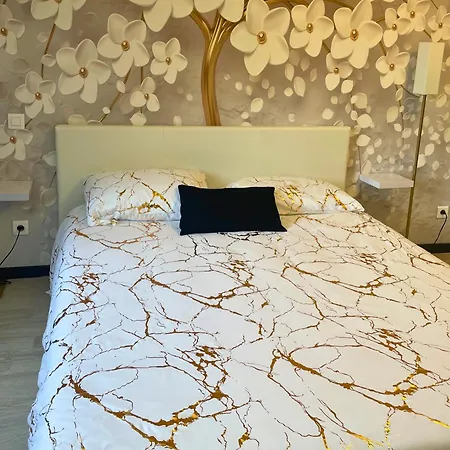 Apartment Reve Dore Equipe, Wifi, Unique *