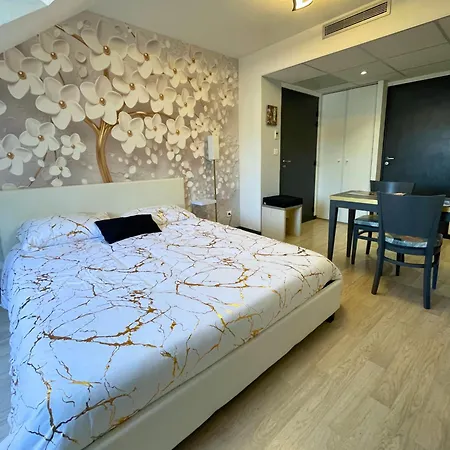 Apartment Reve Dore Equipe, Wifi, Unique *